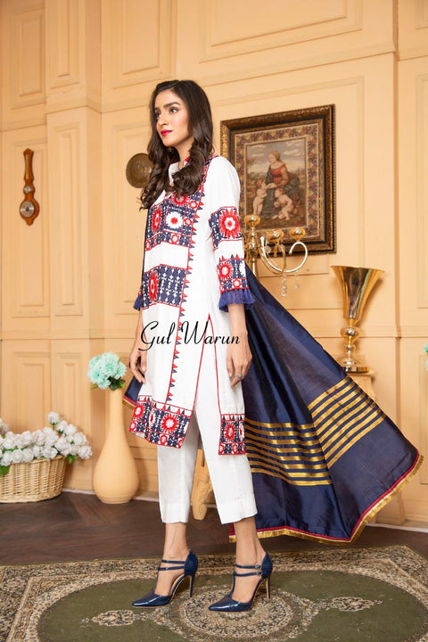 Winter Ready to Wear Embroidered Collection by Gulwarun 02