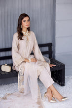 Winter Ready to Wear 3 Pcs Embroidered Dopatta Dress by Gulwarun 07