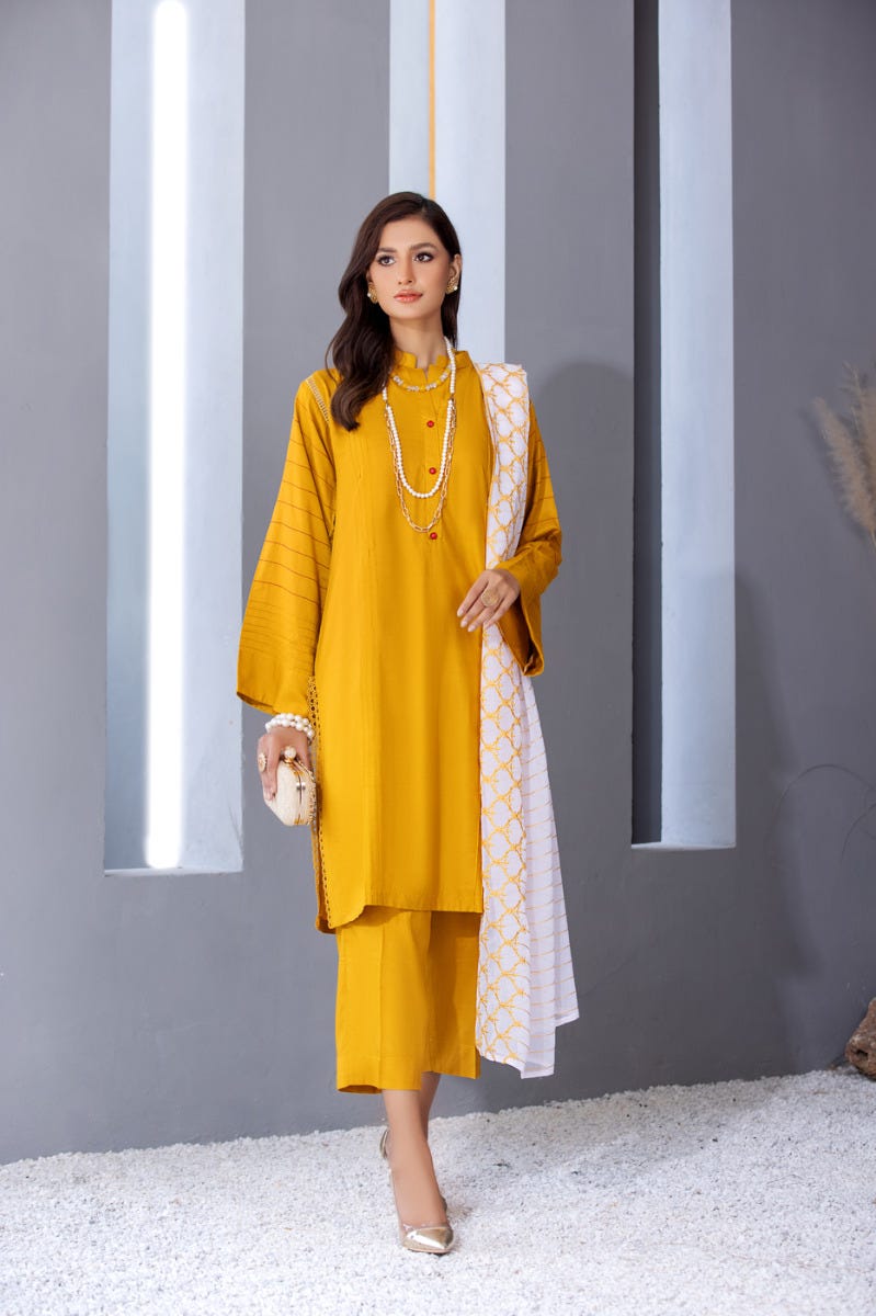 Winter Ready to Wear 3 Pcs Embroidered Dopatta Dress by Gulwarun 03