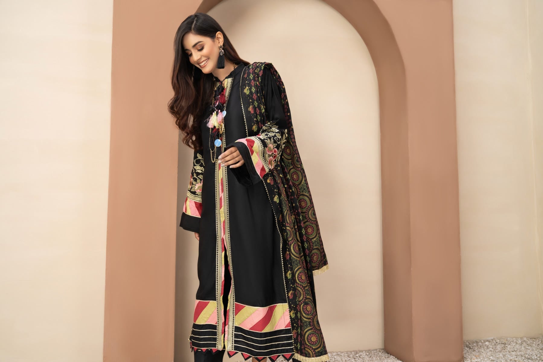 Winter Ready to Wear Linen Collection by Gulwarun 06