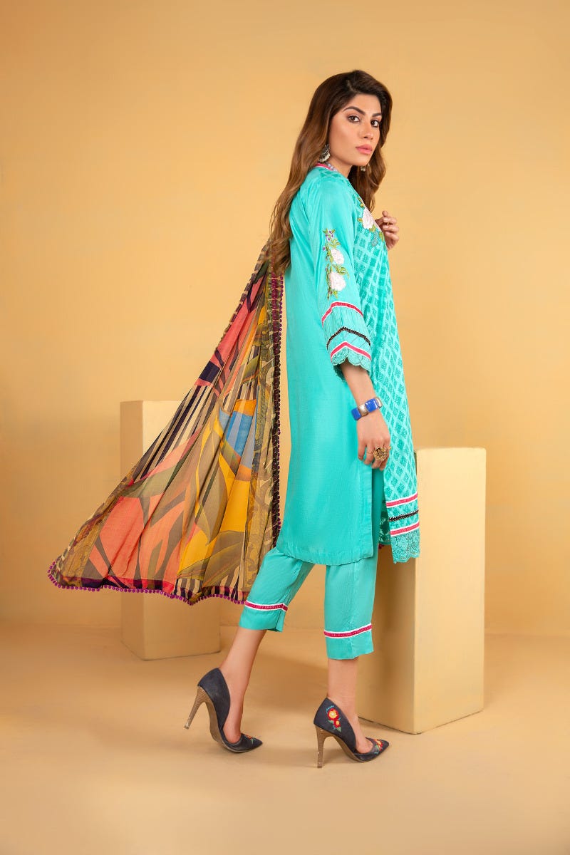 Ready to Wear Embroidered Pret Collection by Gulwarun 10