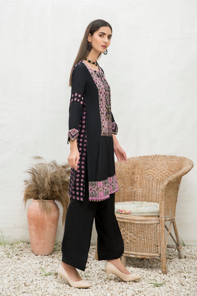 Winter 2 Pcs Linen Embroidered Dress by Hemline 09