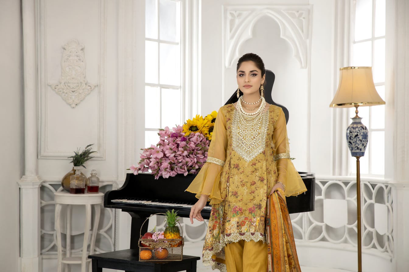 Arzoo Ready to Wear Eid Lawn Collection 04