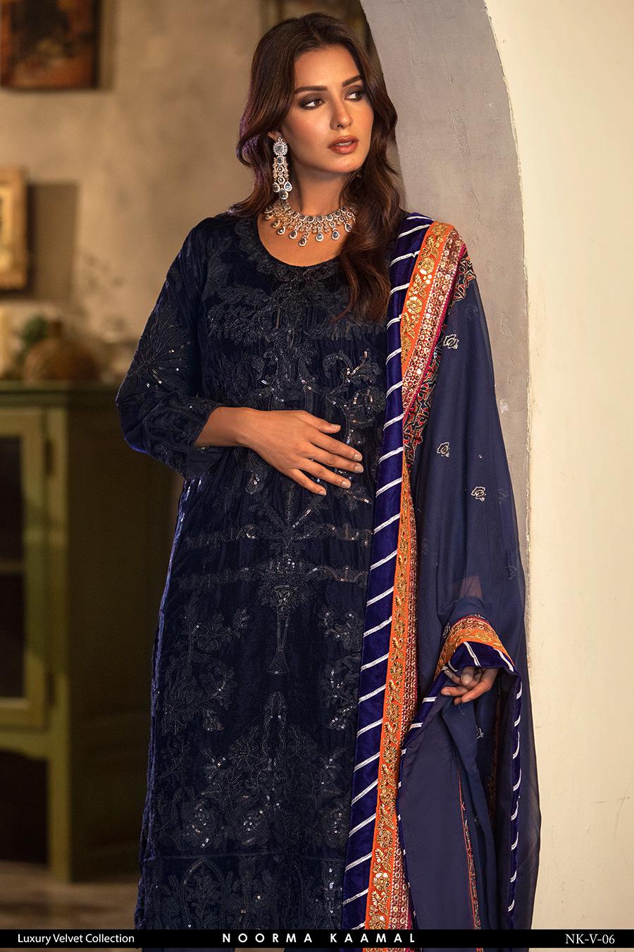 Noorma Kamal 3pc Velvet Dress 06