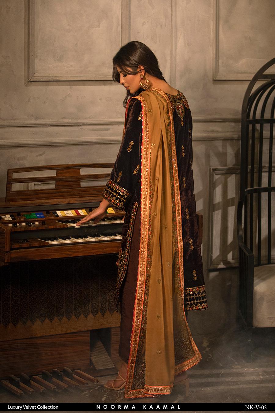 Noorma Kamal 3pc Velvet Dress 03