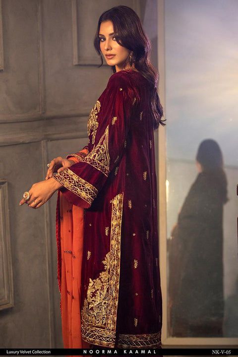 Noorma Kamal 3pc Velvet Dress 05
