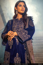 Noorma Kamal 3pc Velvet Dress 07