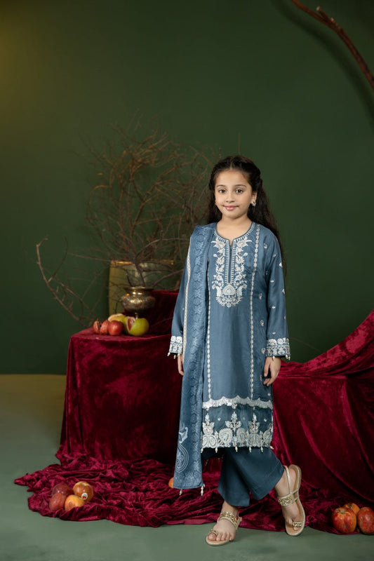 Kids Winter Ready to Wear Shawl Collection by Mona 01