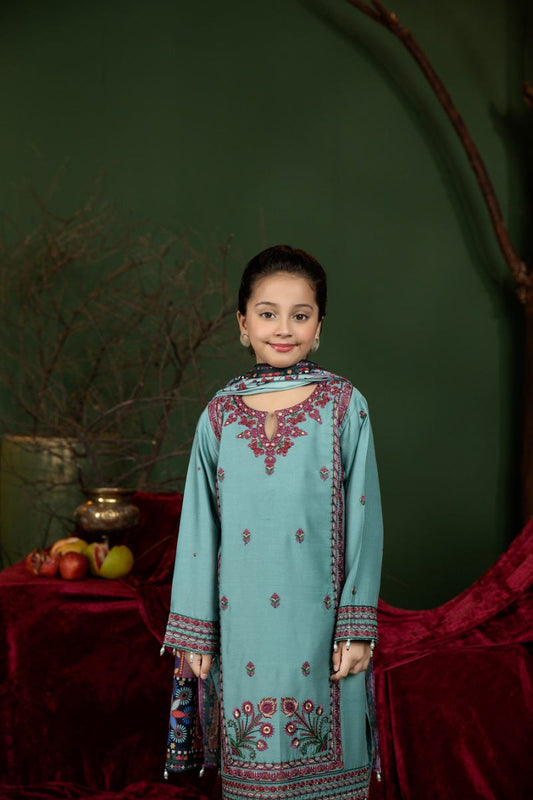 Kids Winter Ready to Wear Shawl Collection by Mona 09