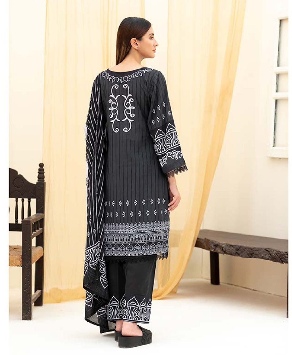 Premium Ready to Wear 3 Pcs digital Lawn Collection 04