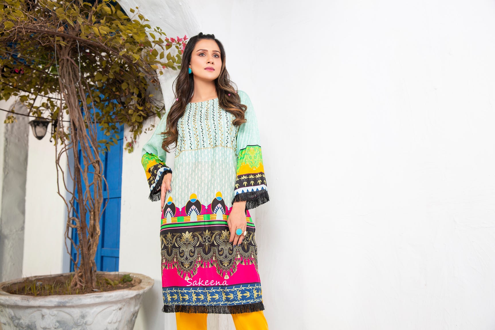 Winter Ready to Wear Handwork 2 Pcs Dress by Sakeena Hasan 09