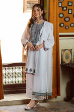 Luxury Lawn Ready to Wear Embroidered Collection by Shanyera 03