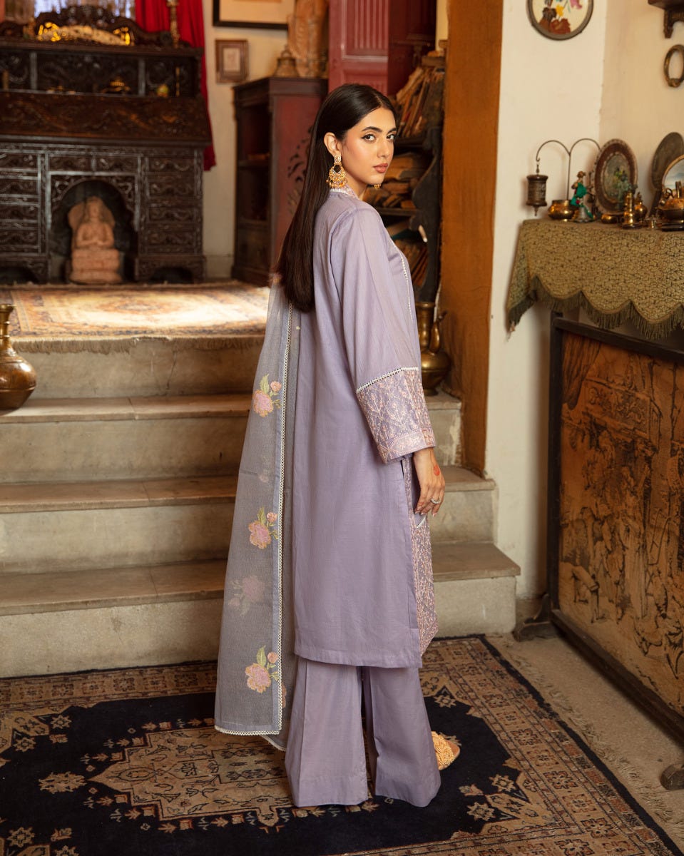 Luxury Lawn Ready to Wear Embroidered Collection by Shanyera 04