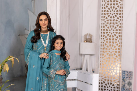 Women Chiffon Collection with Handwork by Simrans 05