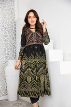 Ready to Wear Embroidered Kurta by Zaiwa 01