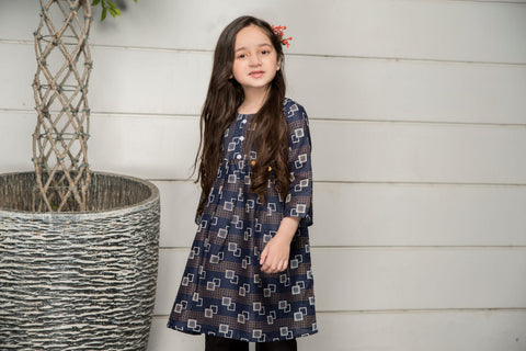 Girls Ready to Wear Lawn Kurta 04