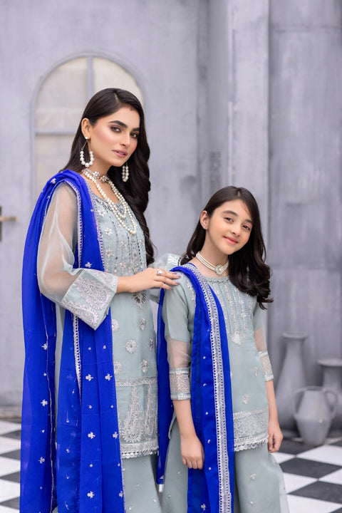 Kids Formal Organza Ready to Wear Embroidered Collection by Zara Manan 04